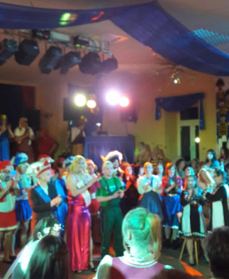 Foto des Albums: 5. Weiberfastnacht - HCC und ZCV 2020
