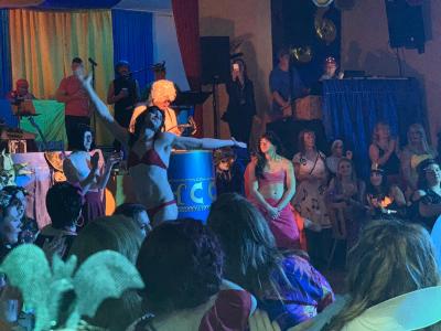 Foto des Albums: 5. Weiberfastnacht - HCC und ZCV 2020
