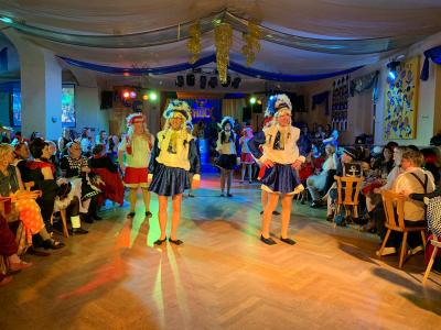 Foto des Albums: 5. Weiberfastnacht - HCC und ZCV 2020