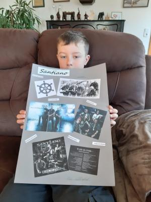 Robin und sein Musikplakat 