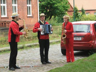 Foto des Albums: 1. Kümmernitztaler Gemeindefest - Bilder aus Grabow (24. 08. 2008)