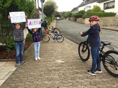 Foto des Albums: Kontaktloser Staffellauf Klasse 3a