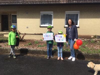 Foto des Albums: Kontaktloser Staffellauf Klasse 3a