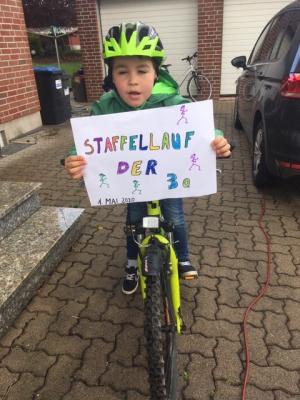 Foto des Albums: Kontaktloser Staffellauf Klasse 3a