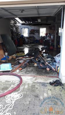 Foto des Albums: Einsatz-930-B:Gebäude-Groß - Altlüdersdorf