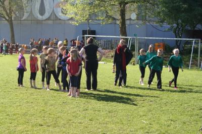 Foto des Albums: Zirkusprojekt – Der Zirkus kommt in die Schule!