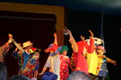 Foto des Albums: Zirkusprojekt – Der Zirkus kommt in die Schule!