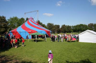 Foto des Albums: Zirkusprojekt – Der Zirkus kommt in die Schule!