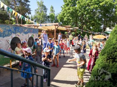 Foto des Albums: Neue Spielmöglichkeiten im "Kinderland"