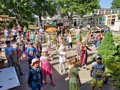Foto des Albums: Neue Spielmöglichkeiten im "Kinderland"