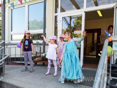 Foto des Albums: Neue Spielmöglichkeiten im "Kinderland"