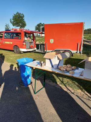 Foto des Albums: Verpflegung der Einsatzkräfte beim Brand Biogasanlage