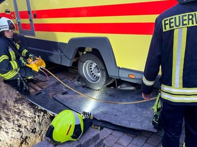 Foto des Albums: Einsatz 134/2020 - RTW festfahren