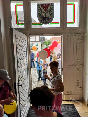 Foto des Albums: Bunte Ballons "statt Fest"
