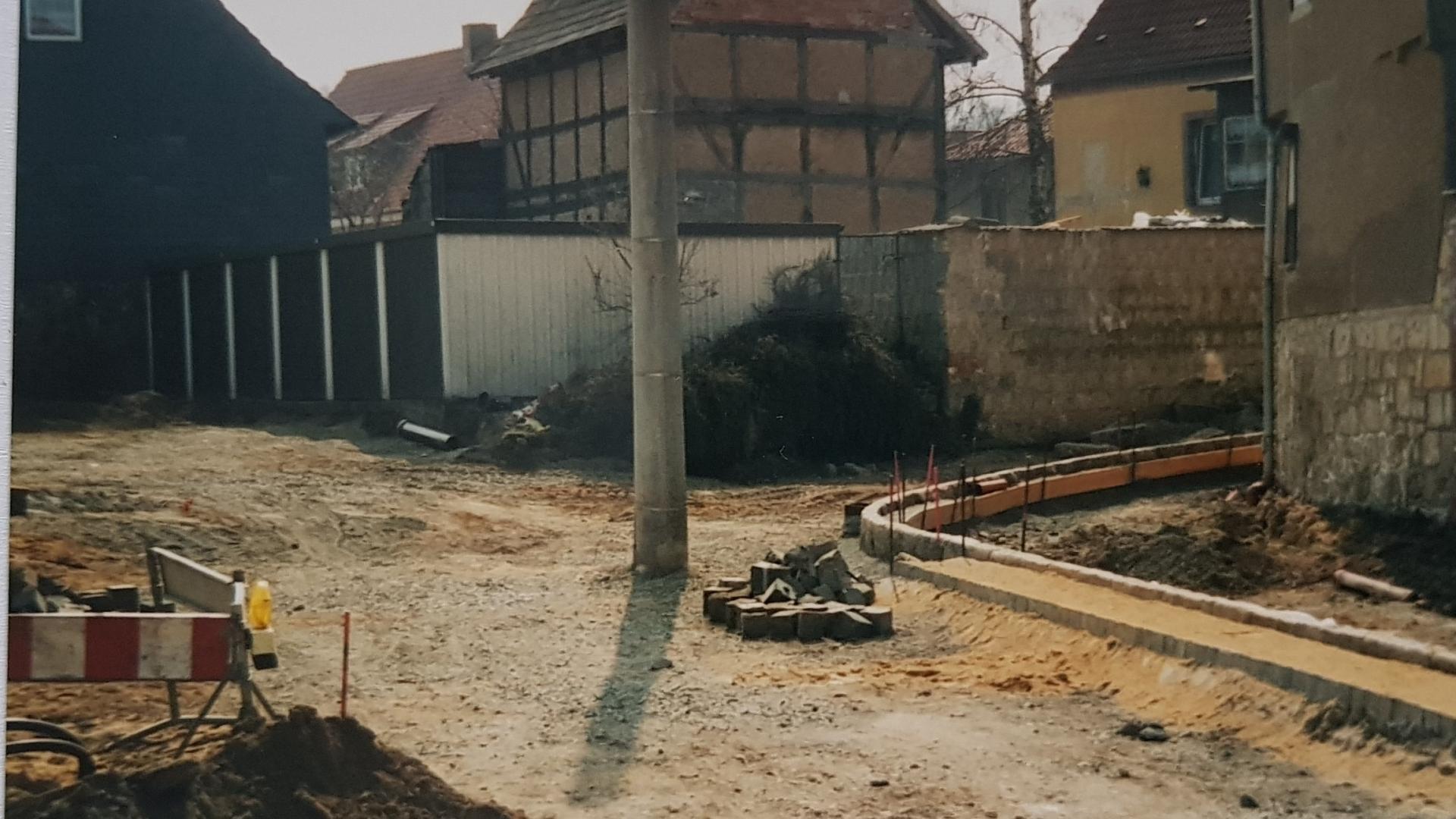 Bild : Wasserstraße Februar 2003- "Schneiders Berg"