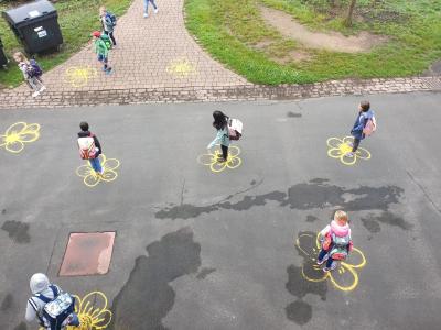 Foto des Albums: Auf dem Schulhof