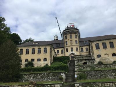 Foto des Albums: Das Schloss erhält eine neue Turmspitze, die Mandauspatzen sind vor Ort