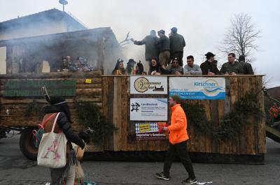 Foto des Albums: Rosenmontag 2020 - Fotos Werner Schachtner