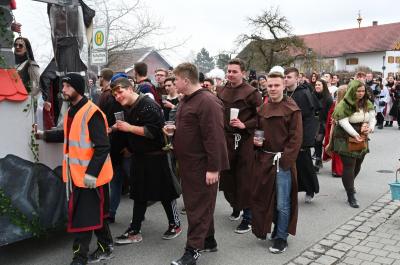 Foto des Albums: Rosenmontag 2020 - Fotos Werner Schachtner