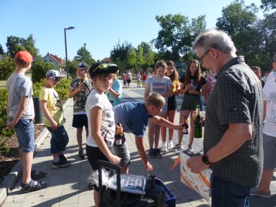 Foto des Albums: Geschafft - Abschluss Klasse 6 2020