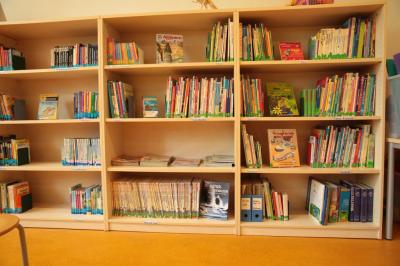 Foto des Albums: Schulbücherei