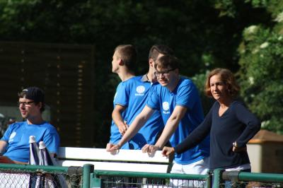 Mitfiebern mit der U18-Mannschaft am Spielfeldrand 
