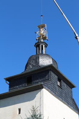 Foto des Albums: Kirchturm in Blankenburg bekommt Kirchknopf am 17.07.2020