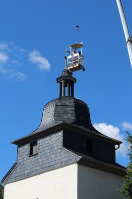 Foto des Albums: Kirchturm in Blankenburg bekommt Kirchknopf am 17.07.2020