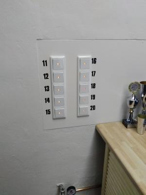 Nun sind hier die Schalter der Me&szlig;rahmen  (Bild vergr&ouml;&szlig;ern)