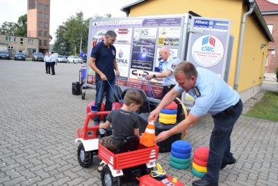 Foto des Albums: Übergabe eines Spieleanhängers an den Kreisfeuerwehrverband Prignitz e.V.