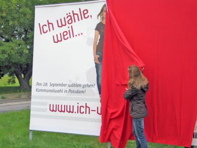Foto des Albums: Enthüllung der Erstwählerplakate "Ich wähle, weil..." (19.09.2008)