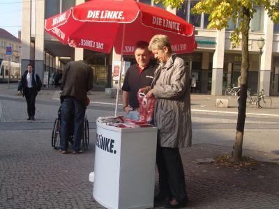 Foto des Albums: Kommunalwahl 2008: Infostand der Linken (24.09.2008)