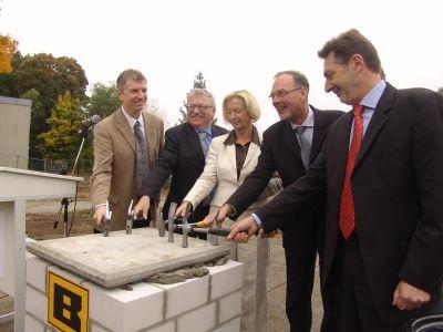 Foto des Albums: Grundsteinlegung des Neubaus für Technologieentwicklung und -transfer (09.10.2008)