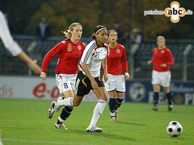 Foto des Albums: U20 Frauen   Deutschland - Norwegen 3:0 (15.10.2008)