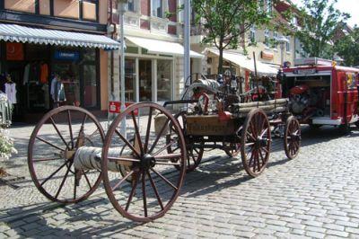Foto des Albums: 750 Jahre Stadt Pritzwalk: Schauvorführung der Freiwilligen Feuerwehren
