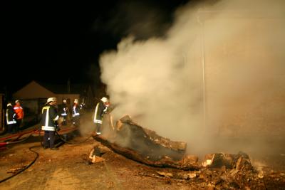 Bild: 31.12.08 Brand der Linde am Pfarrhaus