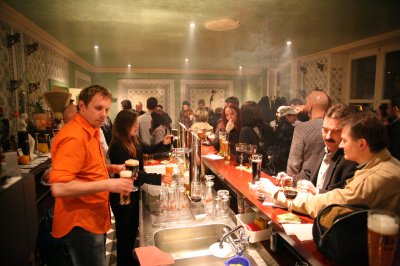 Foto des Albums: Eröffnung des Canape in der Sellostraße (Potsdam West) (05.04.2006)