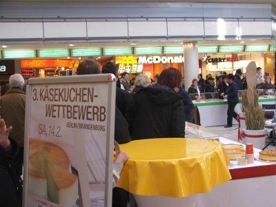 Foto des Albums: 3. Käsekuchenwettbewerb im Stern-Center (14.02.2009)