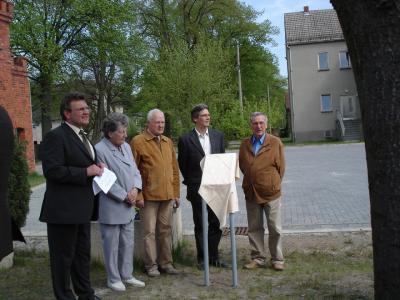 Foto des Albums: Enthüllung von 4 Gedenktafeln des künftigen Stadtlehrpfades (23. 04. 2007)