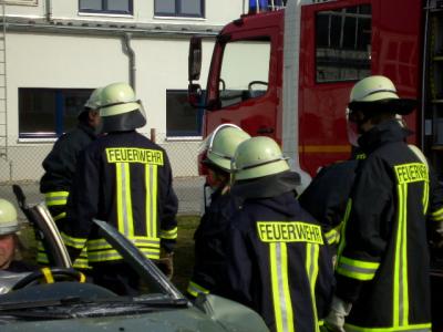 Truppf&uuml;hrerlehrgang der Feuerwehr 2009  (Bild vergr&ouml;&szlig;ern)