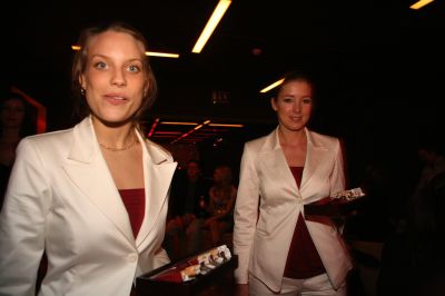 Foto des Albums: Inoffizielle Eröffnungsparty des Paparazzi mit vielen Promis (20.05.2006)