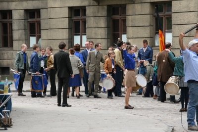 Foto des Albums: Fanfarenzug Potsdam - Bei Filmaufnahmen zum Film - Boxhagener Platz (29.04.2009)