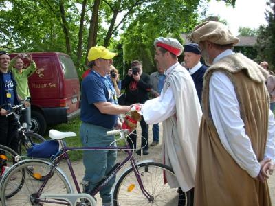Foto des Albums: Tour de Prignitz 2009 - Empfang in Meyenburg (14. 05. 2009)