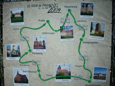 Foto des Albums: Tour de Prignitz 2009 - Empfang in Meyenburg (14. 05. 2009)