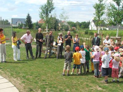 Foto des Albums: Eröffnung des Kinderspielplatzes am Walnussring (14.07.2009)