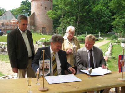 Foto des Albums: Kooperationsvereinbarung zwischen Röbel und Wittstock (28.07.2009)