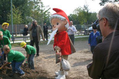 Foto des Albums: Grundsteinlegung des neuen Fröbel-Kindergarten (10.09.2009)
