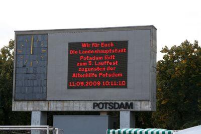 Foto des Albums: Potsdamer Lauffest am Luftschiffhafen (11.09.2009)