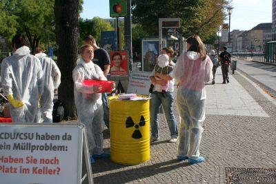 Foto des Albums: SPD Infostand gegen den Ausstieg aus dem Atomausstieg (18.09.2009)