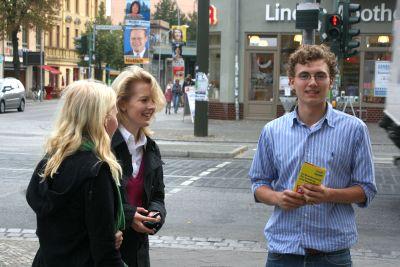 Foto des Albums: FDP Infostand am Rathaus Babelsberg (23.09.2009)